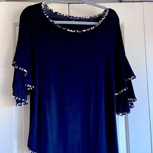 Black Cable & Gauge top. Large. Almost new; wore twice.